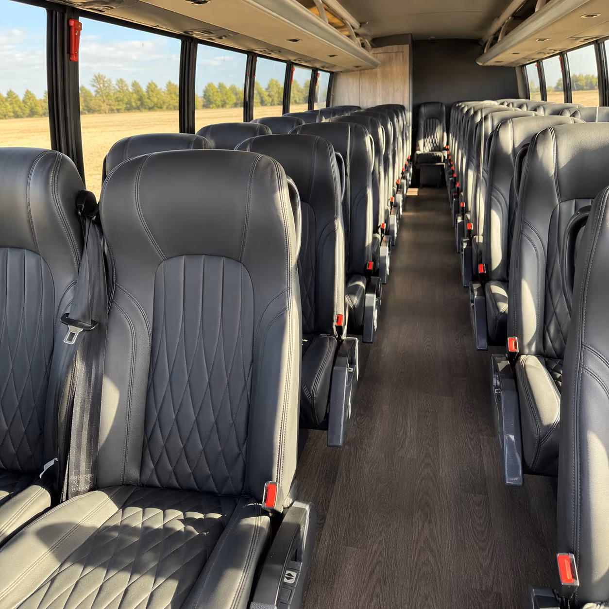 easily book transportation for your next airport transfer 1