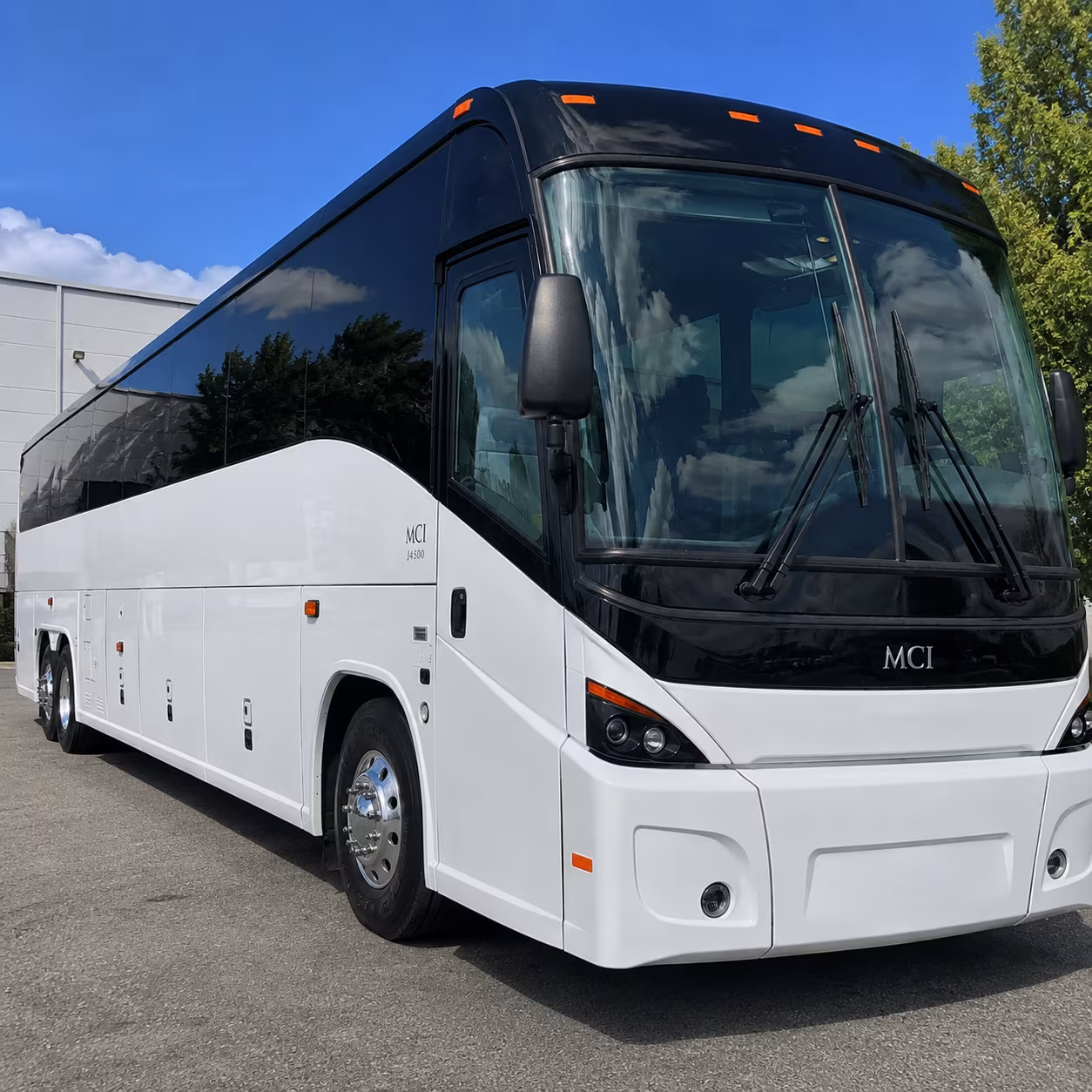 easily book transportation for your next airport transfer 3