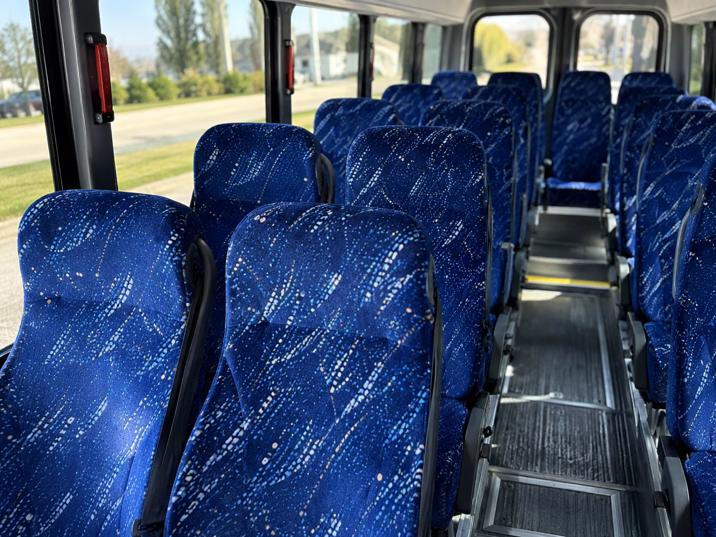 minibus rentals for nashua high school prom groups