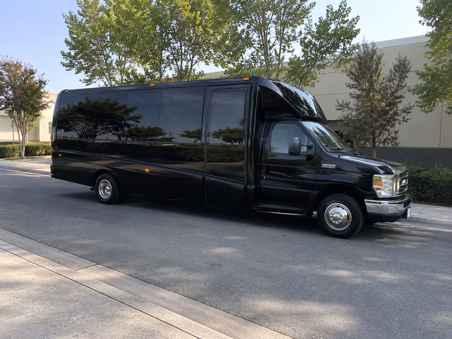 nashua concert party bus rental