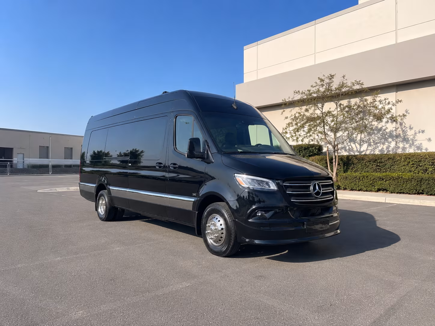 nashua sprinter van with driver